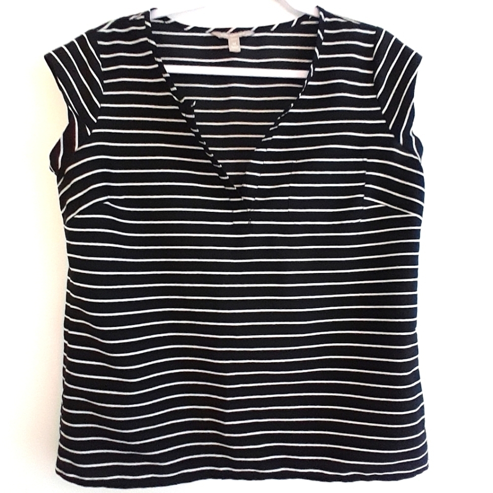 Banana Republic Blk/Wh Striped Capped slV Blouse  Sz Petitie M  EUC